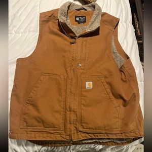 mens Carhartt Sherpa lined vest